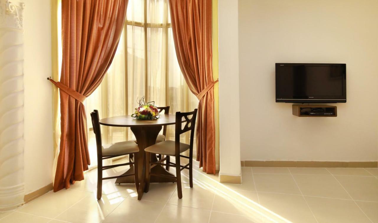 La Villa Hotel Doha Exterior foto